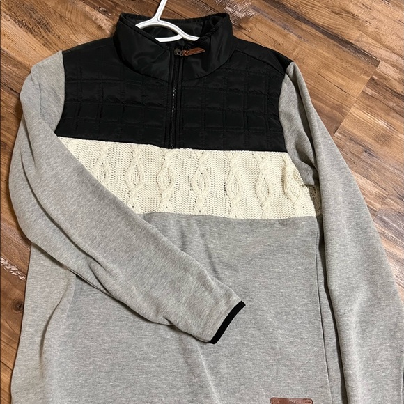 Half zip pull over - Picture 3 of 3